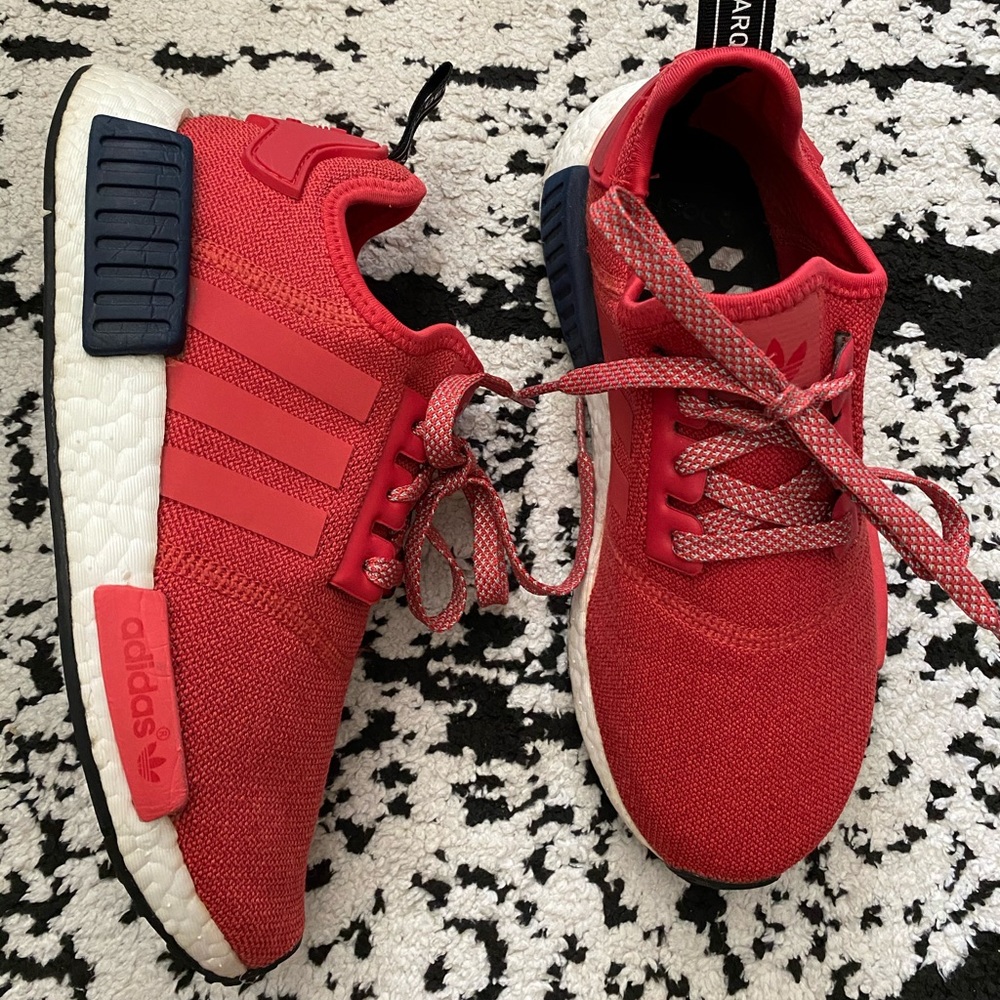 Adidas NMD R1 in red